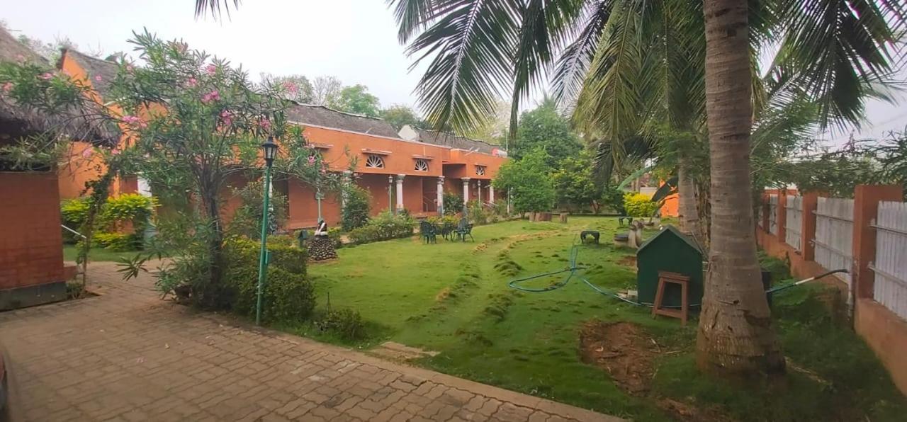 Chettinadu Mansion - An Authentic Heritage Palace Kanadukattan Exterior foto